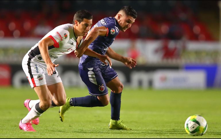 Los Tiburones Rojos tuvieron pocas oportunidades de gol en el encuentro. MEXSPORT/C. Milanes