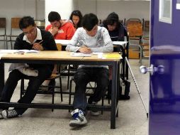 Combaten deserción con estrategias de nivelación