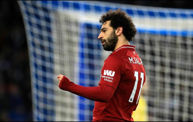 El delantero egipcio anota al minuto 50 y alcanza a Harry Kane, de Tottenham, y Pierre Aubameyang del Arsenal, como máximos anotadores con 14 goles cada uno. AP / G. Fuller