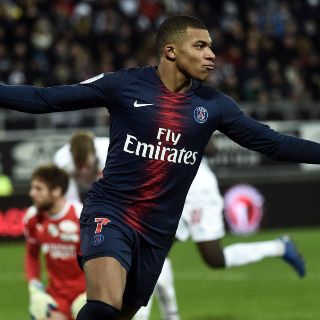 El PSG vence al Amiens y Mbappé llega a 14 goles en Liga