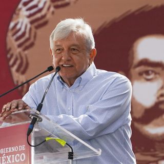 Hay combustible suficiente y resolveremos distribución: López Obrador