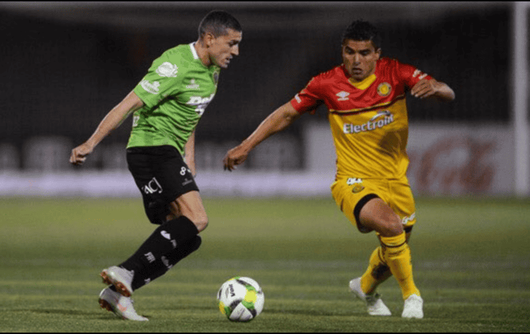 Mora señaló que el equipo tapatío deberá trabajar para no cometer errores previsibles. TWITTER / @jorgemora1991