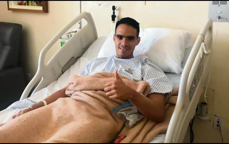 Heriberto Olvera fue operado en la pierna izquierda. @OLVERA_5