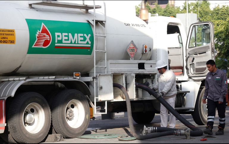 Andrés Manuel López Obrador aclara que no hay riesgo de quedarnos sin combustible. EFE / F. Guasco