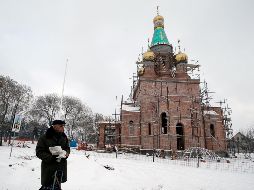 El vienes pasado fue declarado el estado de emergencia en Serbia ante las fuertes nevadas que han dejado aislados a pueblos y las escuelas permanecen cerradas desde ese día. AP / D. Vojinovic