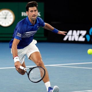Djokovic gana y va por su séptima corona del Abierto de Australia