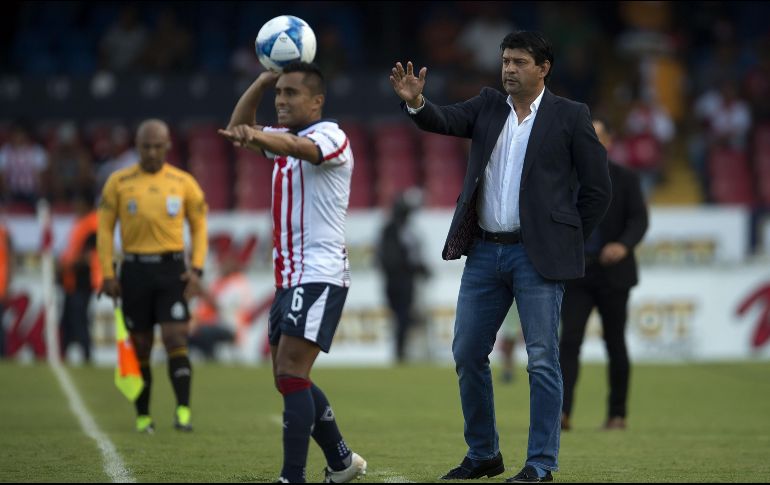 Como agua y aceite. Así es la relación entre Hernández (I) y Cardozo (D). MEXSPORT/ARCHIVO