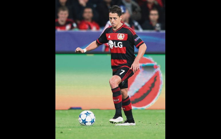 7. 12 millones de euros. Javier Hernández (MEX) del Manchester United al Bayern Leverkusen. Misma cantidad por Bryan Ruiz (CRC) del Twente al Fulham.