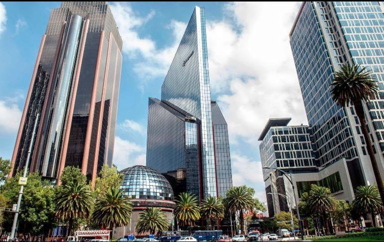 El mercado accionario local se opera un volumen de 1.02 millones títulos, por un importe económico de 22.3 millones de pesos. AFP / ARCHIVO