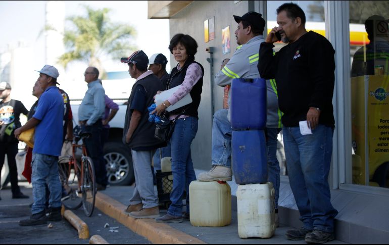 Acción Nacional demanda al gobierno instrumentar estrategias mejor planeadas para combatir el robo de gasolina. EL INFORMADOR / ARCHIVO
