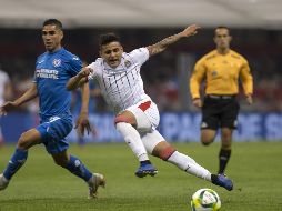 Vega (I) ha tenido un buen inicio con Chivas, aunque todavía no se estrena como anotador. MEXSPORT/ARCHIVO
