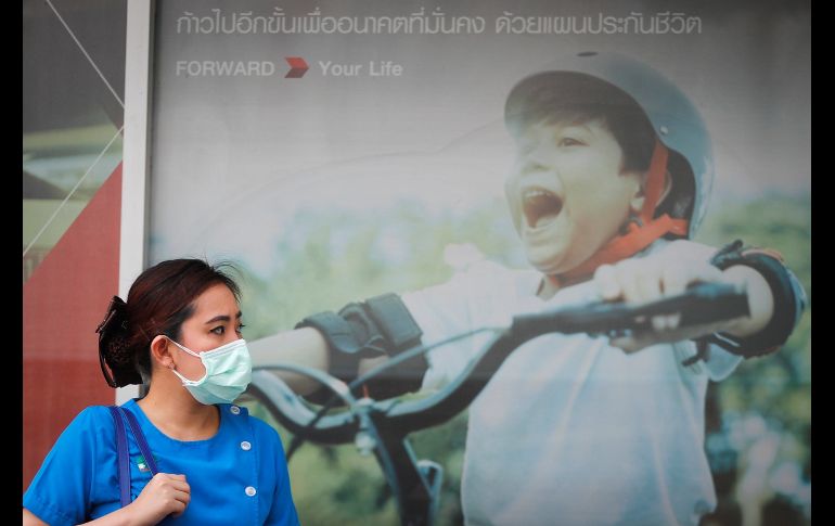 Ante la contaminación, se recomienda reducir el tiempo al aire libre y usar máscaras en caso de tos o irritación. EFE/D. Azubel