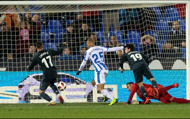 Braithwaite, del Leganés, anota el único tanto del partido al 30'.  EFE/R. Albarrán