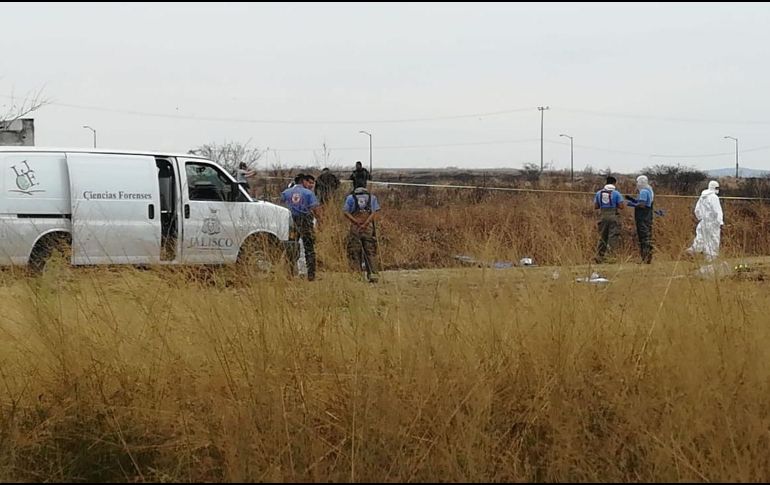 Las autoridades notaron que había movimiento de tierra en el predio tras lo que solicitaron apoyo de personal para la búsqueda de restos. ESPECIAL/