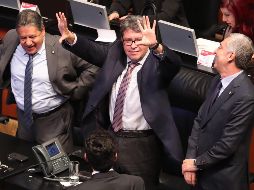 Los legisladores Higinio Martínez, Ricardo Monreal y Cristóbal Arias reaccionan al darse a conocer la terna de los aspirantes a la Fiscalía General de la República. SUN/L. Godínez