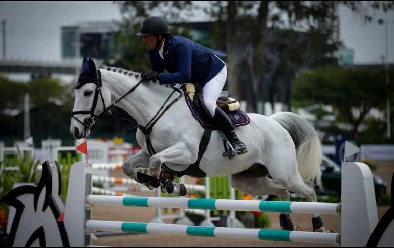 Gerardo Pasquel y “Mighty Mouse”, concluyeron su segundo recorrido sin penalización alguna y en un tiempo oficial de 35.28 segundos. EL INFORMADOR/F. Atilano
