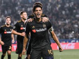 Vela tiene experiencia en el futbol español pues antes de marcharse al balompié norteamericano militó durante siete campañas en la Real Sociedad. ESPECIAL / lafc.com