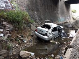 Bomberos acudieron al lugar de los hechos para brindar apoyo en el rescate. ESPECIAL / Protección Civil Jalisco