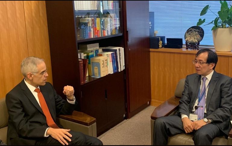 El funcionario compartió varias imágenes del encuentro en sus redes sociales. TWITTER/@JulianVenturaV