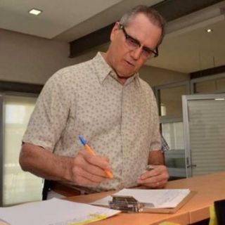 Dan libertad bajo fianza a ex secretario de Salud de Padrés