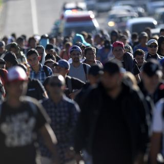 Trump critica a México ''por no hacer nada'' para detener caravana migrante