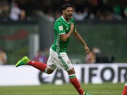 Hoy sábado la prensa catalana ofreció versiones contrastantes sobre el posible futuro de Vela en Barcelona. MEXSPORT/ARCHIVO