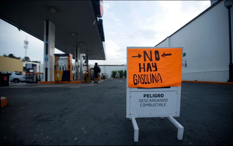 •Ante el robo de gasolina, el Gobierno de Andrés Manuel López Obrador ordenó un nuevo sistema de suministro y distribución que ha llevado al desabasto de combustible en algunos puntos del país. EL INFORMADOR / ARCHIVO