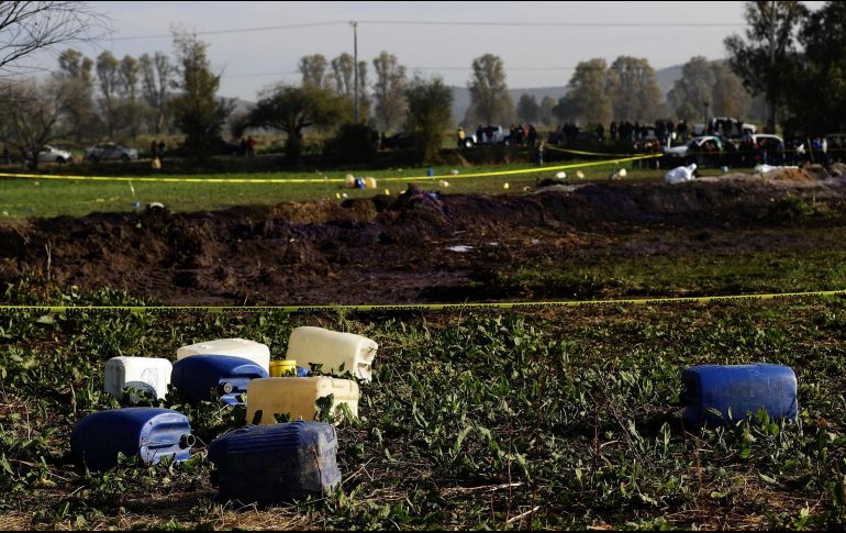 Para recibir información, en el lugar del siniestro han acudido cientos de personas que buscan a sus familiares desaparecidos que pudieran encontrarse en el área donde ocurrió la explosión. NTX / A. Monroy