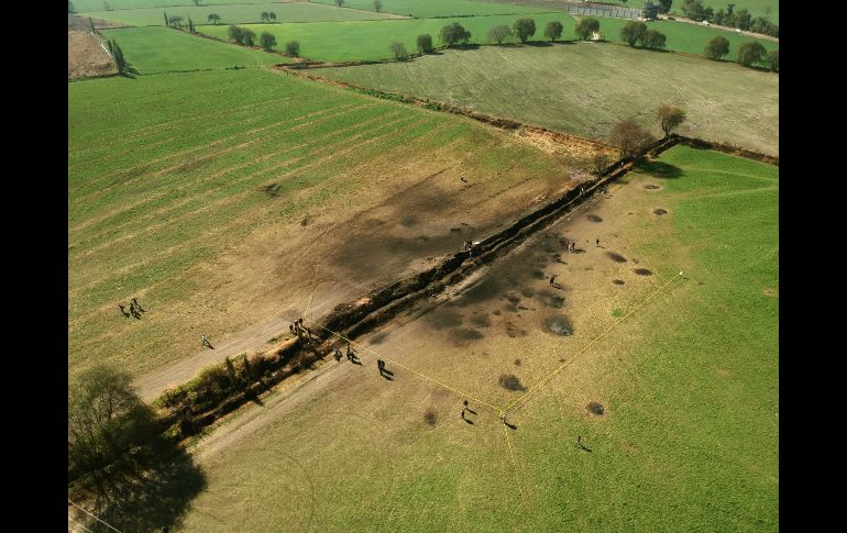 Vista del lugar donde se localizaba la toma clandestina de hidrocarburos que explotó el viernes, en Tlahuelilpan, Hidalgo. El número de muertos por la explosión pasó de 85 a 89 personas en las últimas horas. EFE/MLA