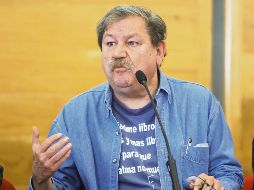 El escritor, listo para darle una nueva dirección al FCE. EFE