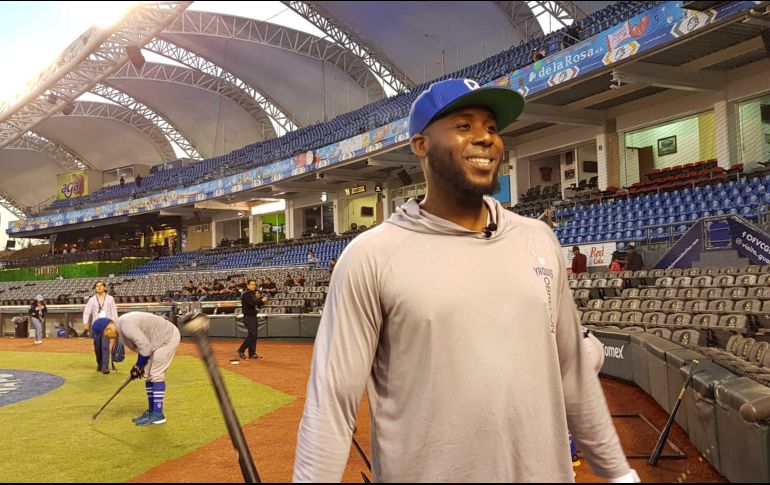 El sonido local del estadio anunció al jugador con cierto desdén e incluso le cambió el apodo a 