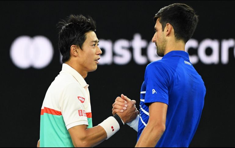 El tenista japonés, Kei Nisahikori, se retiró después de alegar molestias. EFE