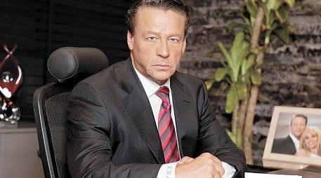 Adame asistió como invitado a un programa, pero cuando lo cuestionaron sobre sus hijos, con los cuales tiene un distanciamiento, se molestó y exigió una disculpa. SUN / ARCHIVO