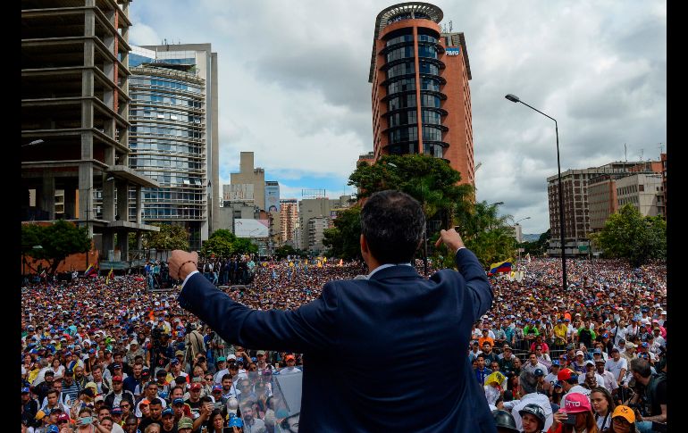 El jefe legislativo dijo estar facultado por la Constitución. 