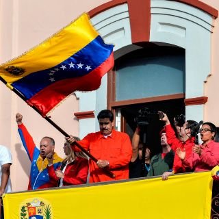 El Kremlin apoya a Maduro y denuncia una "usurpación del poder"