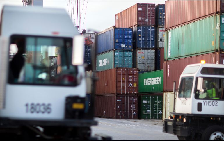 La economía mexicana avanza durante noviembre pasado apoyada en el dinamismo del sector servicios y el repunte de las actividades agropecuarias. AP / ARCHIVO