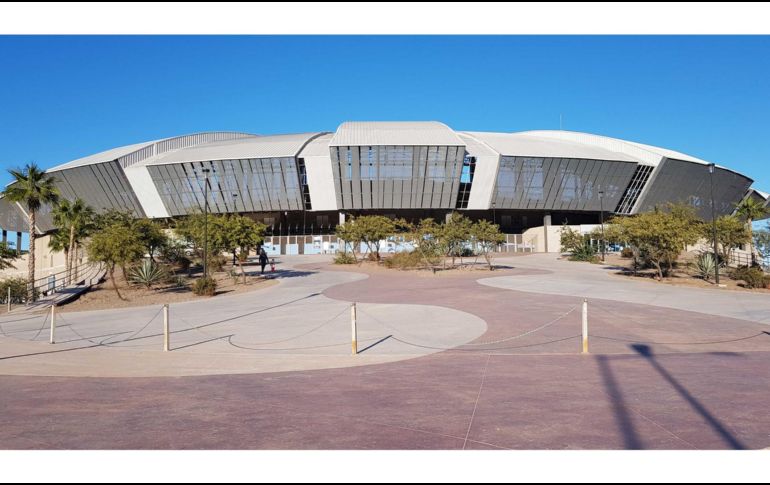 El techo ''está conformado por nueve gajos, de los cuales ocho son para rendirle honor a los ocho pueblos de la tribu (...) El noveno es para la afición y el equipo, que sería, el noveno pueblo''. EL INFORMADOR / D. Reos