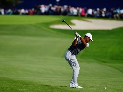 Woods (foto) firmó tarjeta de 70 golpes, dos bajo par, en el torneo que lidera Jon Rahm, con 62 golpes. AFP / D. Miralle