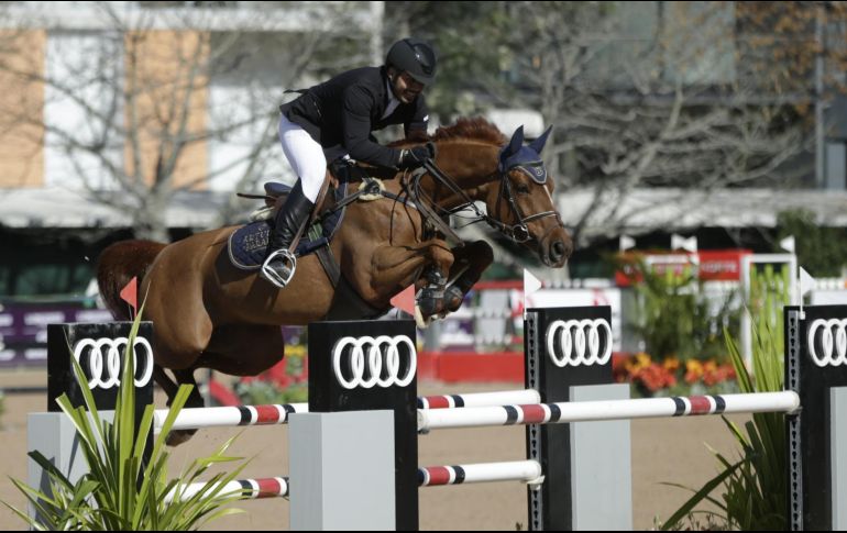 Arturo Navarro y ''Questina'' terminaron el recorrido de desempate en 43.96 segundos, sin faltas. EL INFORMADOR / F. Atilano