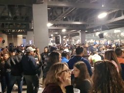Después de que cae el último out, ya sea a favor o en contra, el Nuevo Estadio Yaquis se convierte en la cantina más grande de toda la ''Vieja Cajeme''. EL INFORMADOR / D. Reos