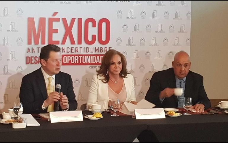 El experto en desarrollo económico  recordó que el traslado de gasolina en pipas es 14 veces más caro que en ducto. EL INFORMADOR / J. Robles