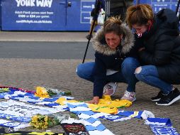 Romina, hermana de Emiliano, afectada por la desaparición del futbolista, cuya avioneta salió de los radares mientras cruzaba el canal de La Mancha. AFP/G. Caddick