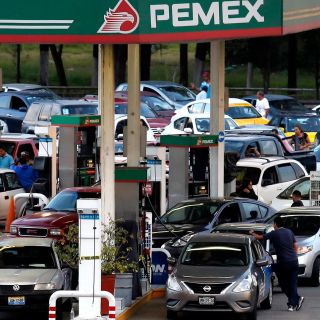 Abiertas, tres de cada 10 gasolineras: Alfaro