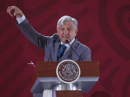 López Obrador asegura que no dará la orden de reprimir a los maestros porque son pueblo, no por debilidad. EFE / S. Gutiérrez