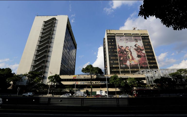 EU sancionó este lunes a la estatal Pdvsa dentro del proceso de presión contra el Gobierno de Nicolás Maduro. AP / ARCHIVO