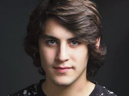 Marcos menchaca, listo para encontrarse con sus seguidores en el Teatro Diana. CORTESÍA