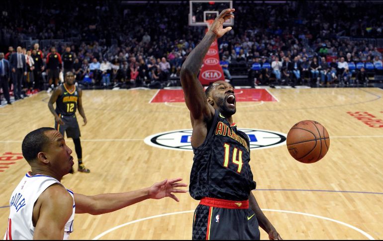 Un buen trabajo colectivo ayudó a terminar con la paternidad de los Clippers sobre los Hawks. AP