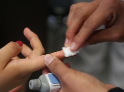 Una mala calidad en la alimentación y el sedentarismo, aunado a factores genéticos propician al desarrollo de una enfermedad crónico-degenerativa como la diabetes mellitus. EL INFORMADOR / ARCHIVO