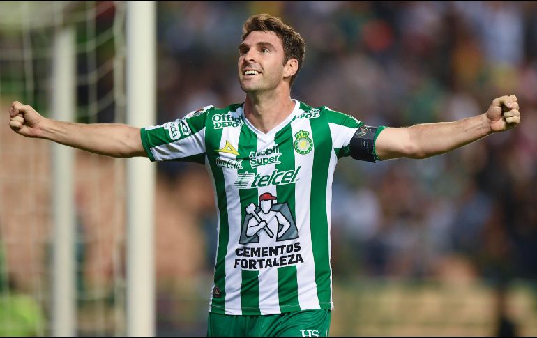 ''Tuve cinco años muy buenos en México, con de 20 goles por temporada, pero no me alcanzó para ser llamado. Antes de mí estaban (Gonzalo) Higuaín, (Sergio) Agüero, (Mauro) Icardi'', dijo el argentino. MEXSPORT / ARCHIVO