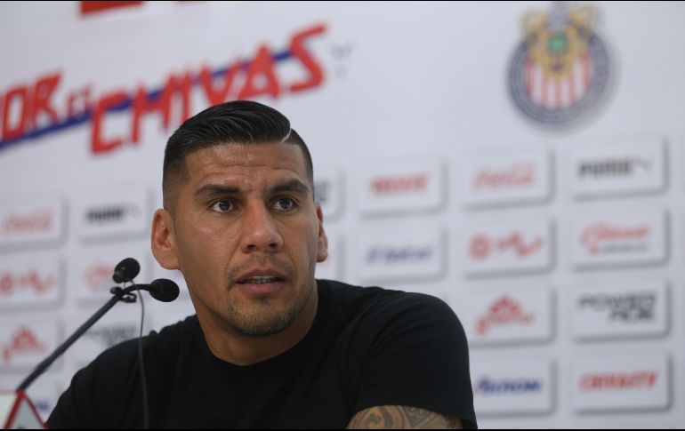 Al salir de Chivas, Salcido se quejó de malos tratos de parte del actual cuerpo técnico rojiblanco. EFE/ARCHIVO